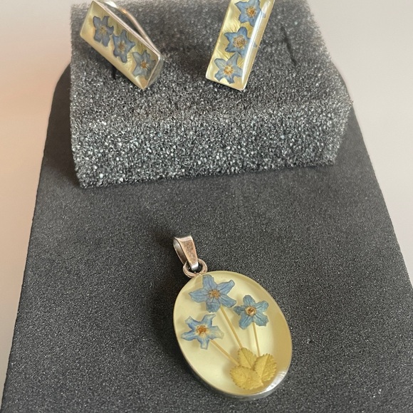 Vintage Sterling Silver Forget-Me-Not Jewelry Set 925 Pressed Flower Pendant Set - Picture 7 of 7